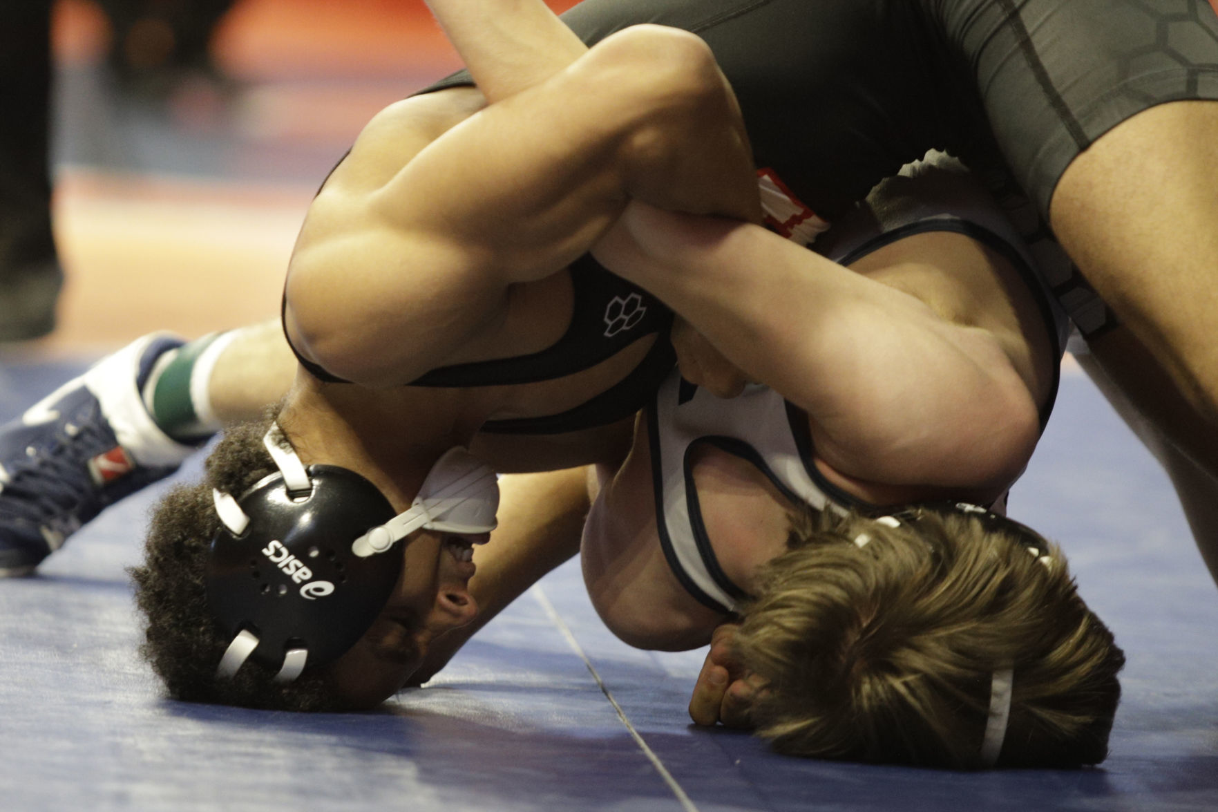 GALLERY-1A-state-wrestling-thursday-020.JPG